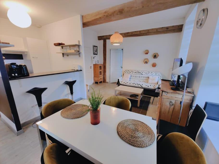 Appartement Lumineux Et Calme Parking Gratuit Lila Exterior foto